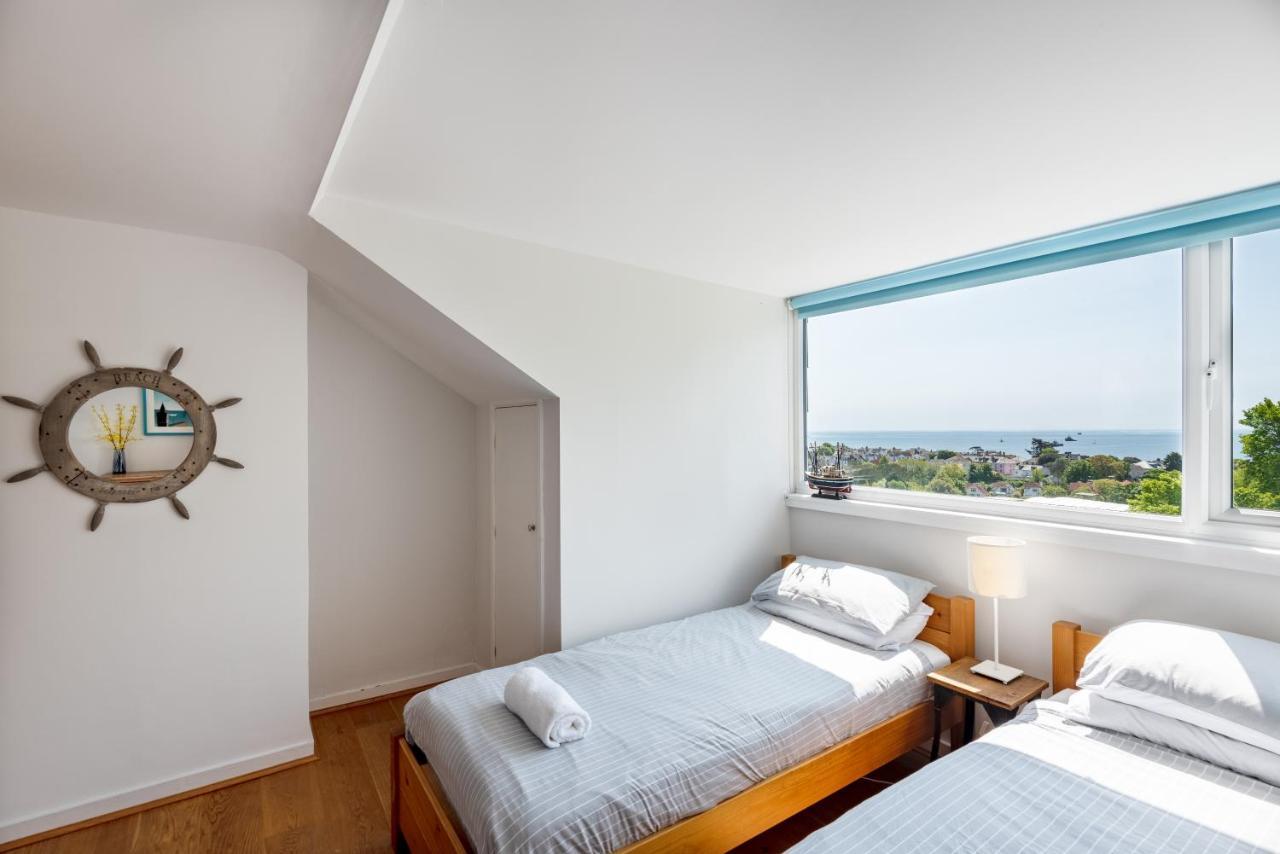 Manacles - Spacious Flat Near Beach With Sea Views & Parking فالموث المظهر الخارجي الصورة